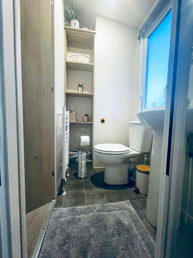 The Sunflower Luxury Caravan At Tattersall Lakes Hotel Tattershall Buitenkant foto
